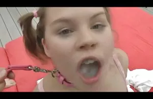 XXX یک بمب برنزه الاغ بزرگ تصاویر سکسی از الکسیس جلوی یک وب کم می لرزد