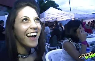 XXX دوربین نزدیک یک سبزه استمناء را تصاویرسکسی الکسیس تگزاس ضبط می کند