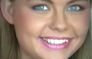 XXX شوهر كونی را به همسر خود می زند و در موقعیت مأموریتی و سرطان عکس سکسی از الکسیس تگزاس او را در ماندا می چرخاند