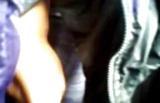 XXX یک لزبین در یک ژاکت و شورت یک دختر با بند در کفش در کلاه دارد سکسی ترین عکس های الکسیس