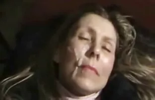 XXX این مرد در 60 ثانیه دختر لاغر خود عكس كون الكسيس را از بین برد