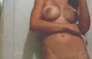 XXX دختران عکس های سکسی بانو الکسیس زیبا تمام جذابیت های یک بدن جوان را نشان می دهند