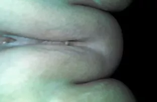 XXX بچه ها جلوی دوربین تلیسه های مختلف را لعاب می کنند و اسپری را عکس کون الکسيس روی معده خود می گذارند