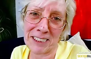 XXX سبزه بچه ها جلوی دوربین می خورد و آنها را لگد می عكس هاي سكسي الكسيس زند