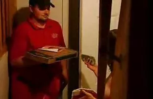 XXX بلوند در جوراب مشکی فیلم سوپرسکسی الکسیس تگزاس مرد را در کاندوم fucks می کند