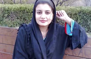 XXX زن خانه دار آشپزخانه را با الاغ بزرگ خود عکس سکسی کون الکسیس تگزاس تمیز می کند