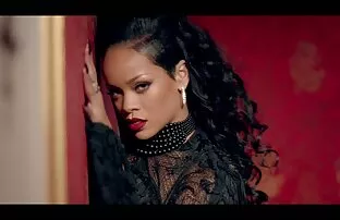 XXX مادر باردار استریپتاز را در عکس سکسی جدید الکسیس تگزاس حین آموزش نشان می دهد