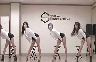 XXX دختران عکس های سکسی الکسیس تگزاس نقاشی گربه خود را لیسیدند و انگشت خود را در الاغ قرار دادند