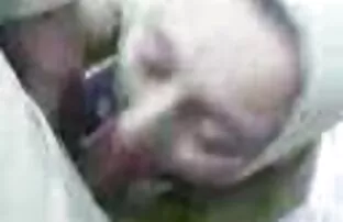 XXX یک مرد چاق لقمه زن آسیایی آزار دهنده را در مهبل خود قرار داد عکس الکسیس تگزاس در حال سکس