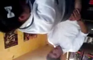 XXX مرد عکسهایسکسی الکسیس دیک چسبیده به انگشتان دستشویی