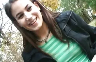 XXX سیگار کشیدن مادر عکس سکسي الکسيس تگزاس جوان روسی را لگد می زند