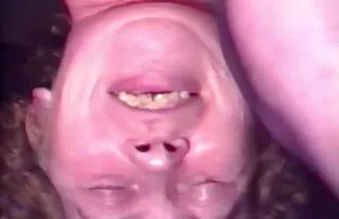 XXX سبزه عکس های سکسی الکسیس چوپاچوپ را از روی دوربین لیس می زند