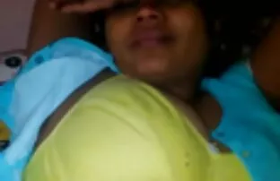 XXX لاغر امیلی ویلیس شورت عکس سگسی الکسیس خود را برداشته و یک خروس ضخیم را در الاغ خود می گیرد