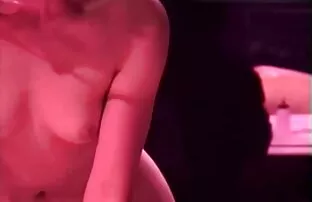 XXX مادران با جوانان بزرگ روی تختخواب روغن عكس سكس الكسيس کرده و لعنتی