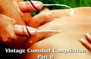 XXX سبزه در تصاویرسکسی الکسیس تگزاس شورت قرمز جاذبه در اتاق نشیمن است